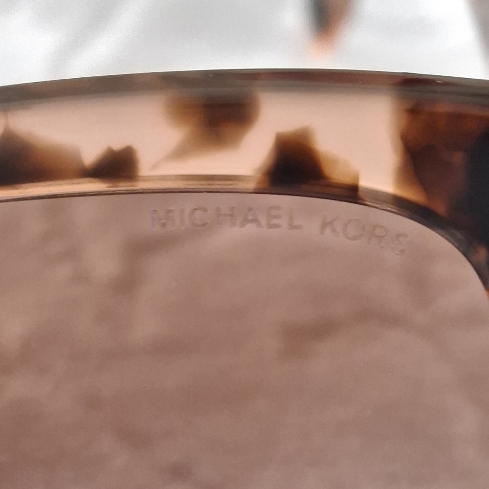 MICHAEL KORS - BAJA SUNGLASSES IN LIGHT TORTOISE - Picture 5 of 10